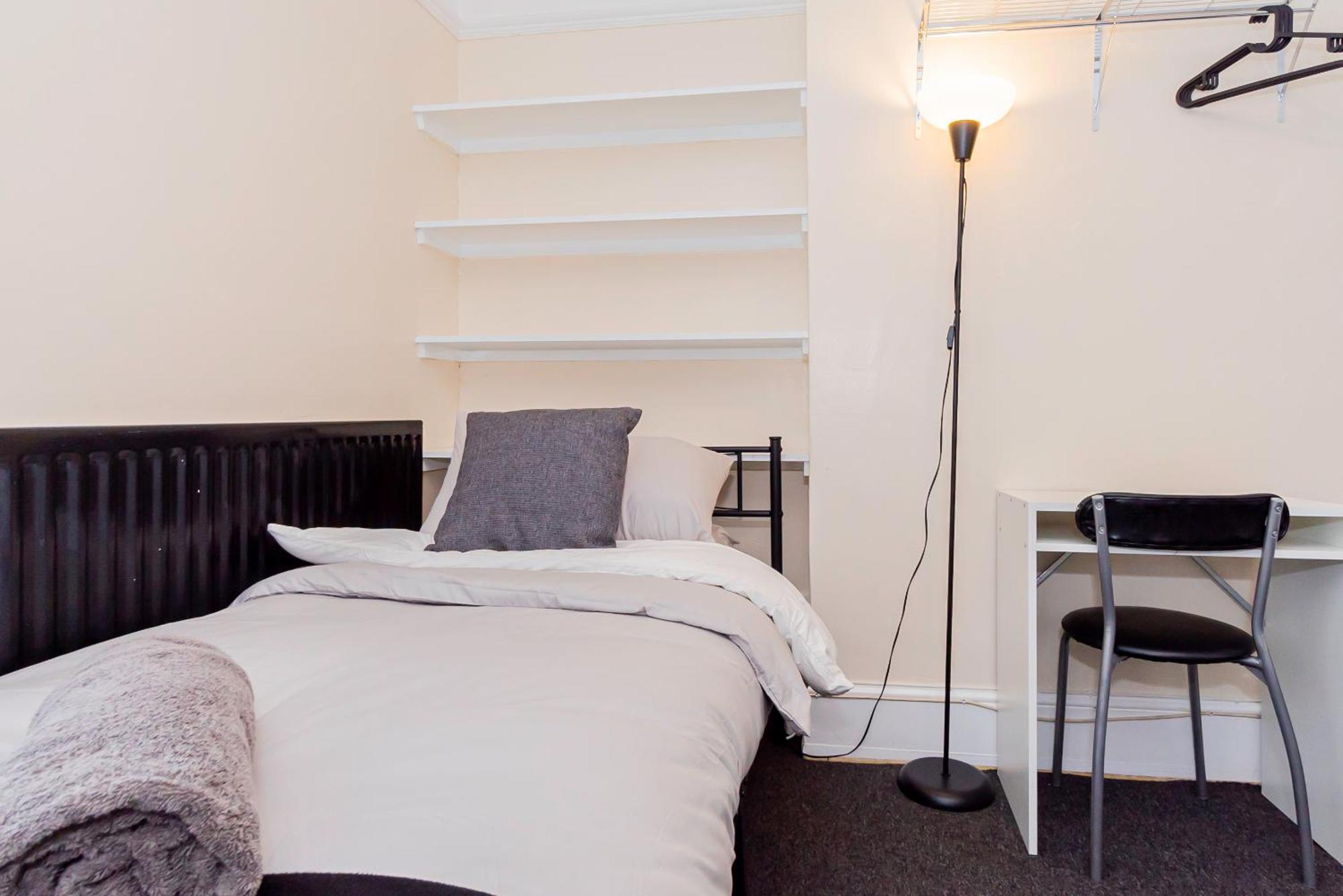 Shirley House 5, Guest House, Self Catering, Self Check In With Smart Locks, Use Of Fully Equipped Kitchen, Close To City Centre, Ideal For Longer Stays And Fawley Contractors Southampton Bagian luar foto