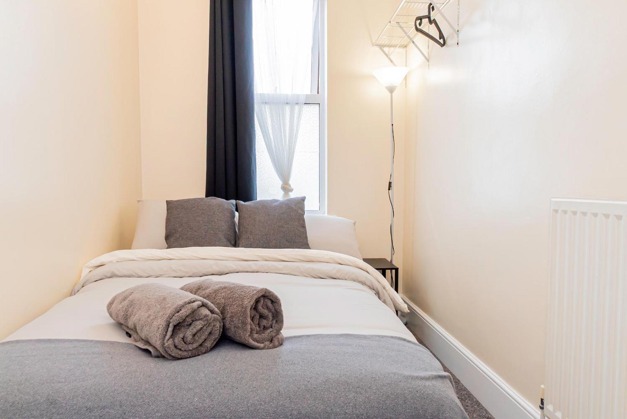 Shirley House 5, Guest House, Self Catering, Self Check In With Smart Locks, Use Of Fully Equipped Kitchen, Close To City Centre, Ideal For Longer Stays And Fawley Contractors Southampton Bagian luar foto