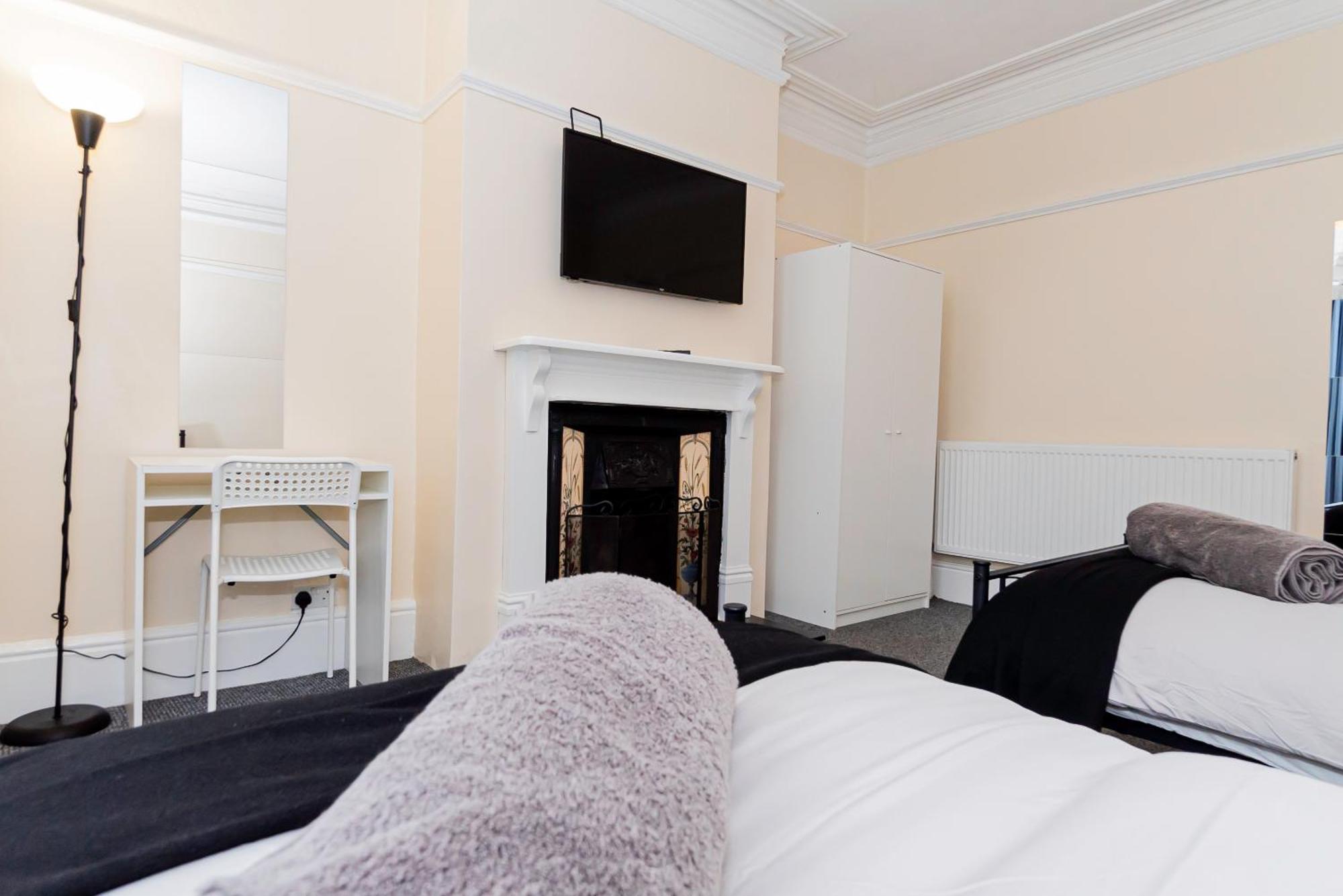 Shirley House 5, Guest House, Self Catering, Self Check In With Smart Locks, Use Of Fully Equipped Kitchen, Close To City Centre, Ideal For Longer Stays And Fawley Contractors Southampton Bagian luar foto