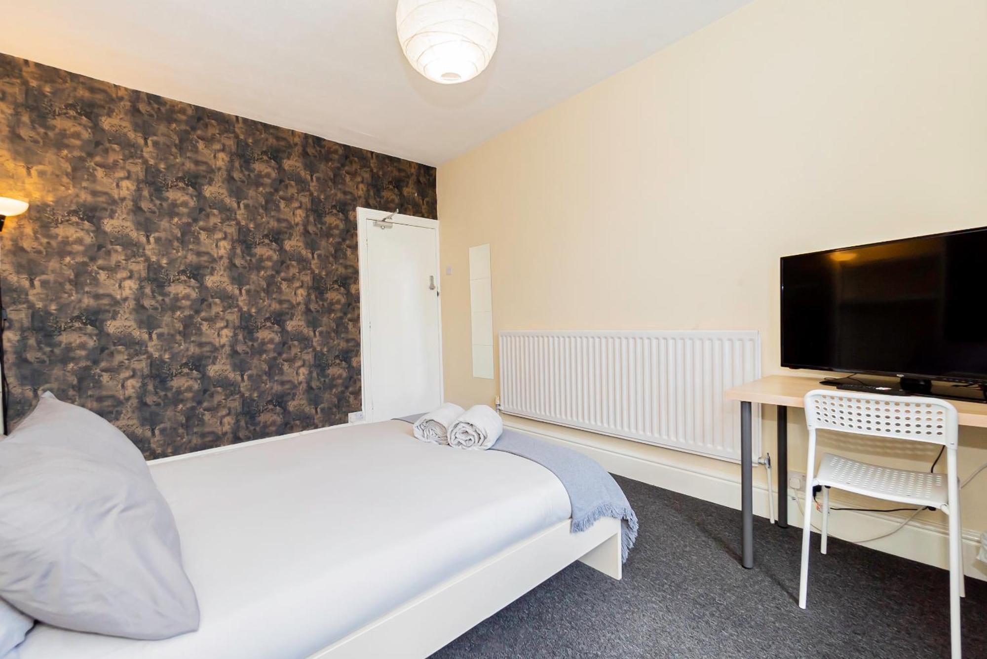 Shirley House 5, Guest House, Self Catering, Self Check In With Smart Locks, Use Of Fully Equipped Kitchen, Close To City Centre, Ideal For Longer Stays And Fawley Contractors Southampton Bagian luar foto