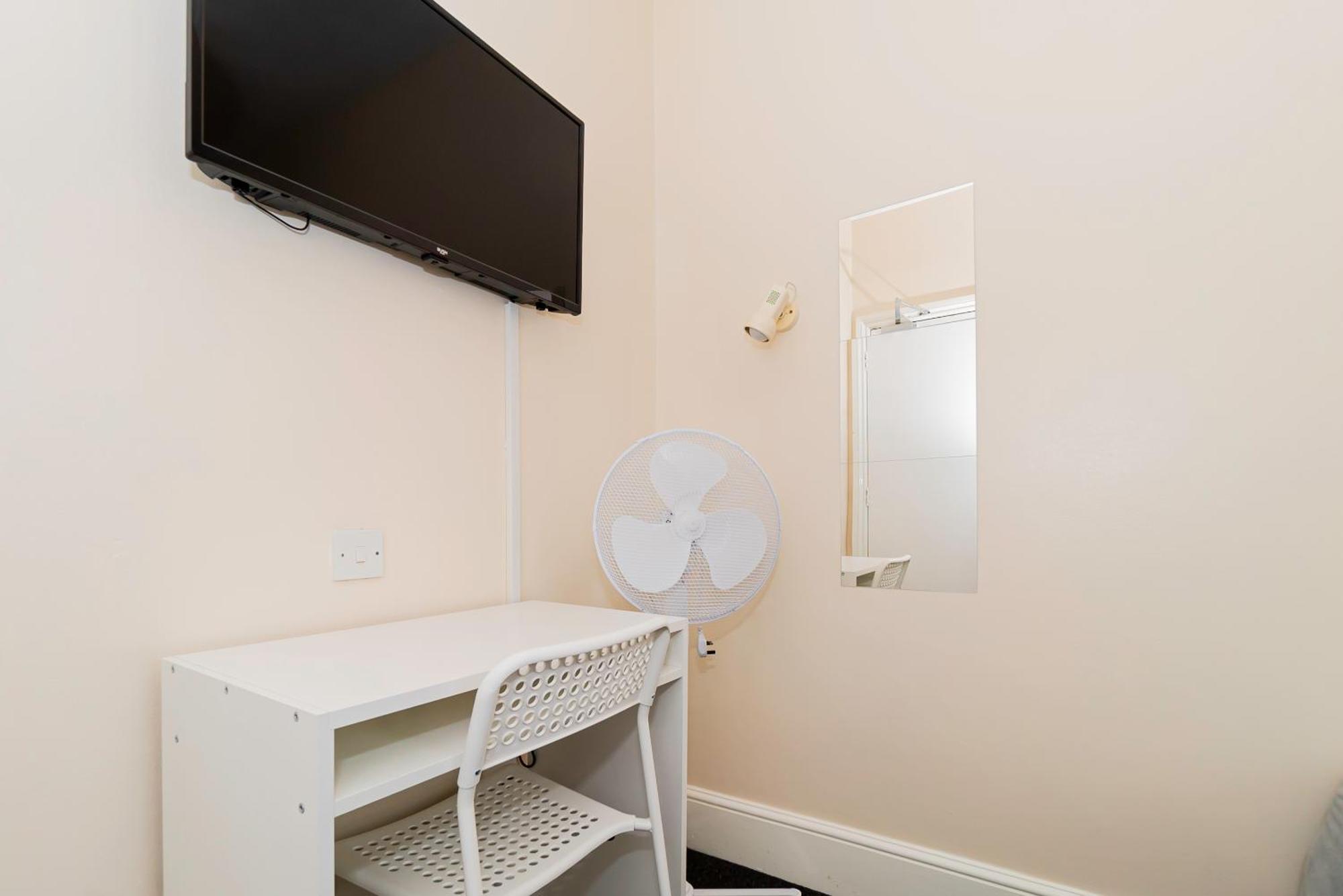 Shirley House 5, Guest House, Self Catering, Self Check In With Smart Locks, Use Of Fully Equipped Kitchen, Close To City Centre, Ideal For Longer Stays And Fawley Contractors Southampton Bagian luar foto