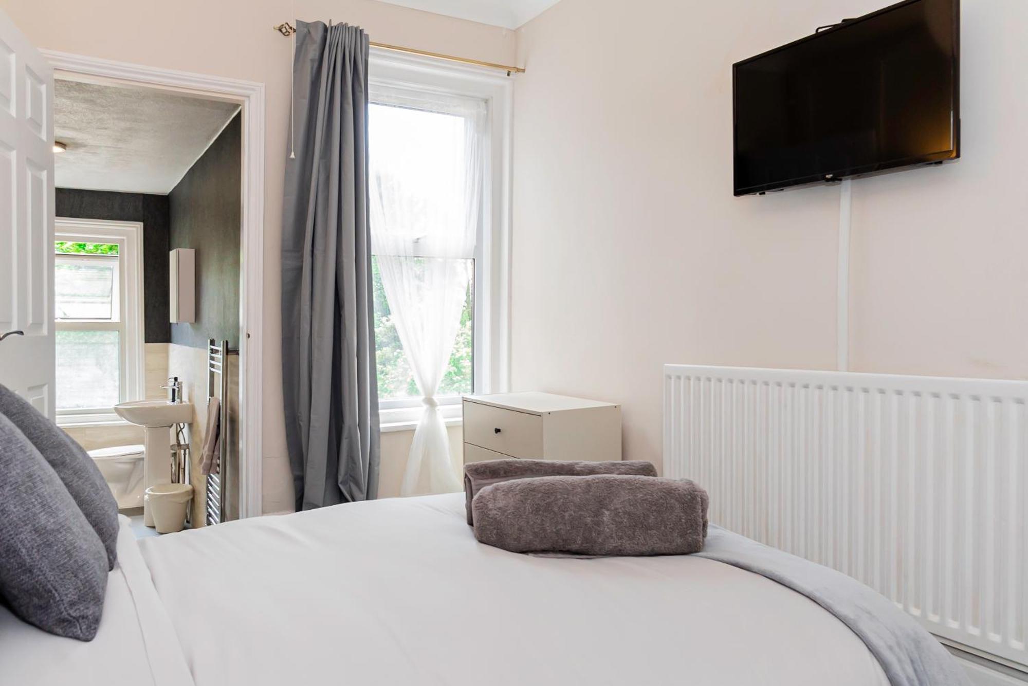 Shirley House 5, Guest House, Self Catering, Self Check In With Smart Locks, Use Of Fully Equipped Kitchen, Close To City Centre, Ideal For Longer Stays And Fawley Contractors Southampton Bagian luar foto