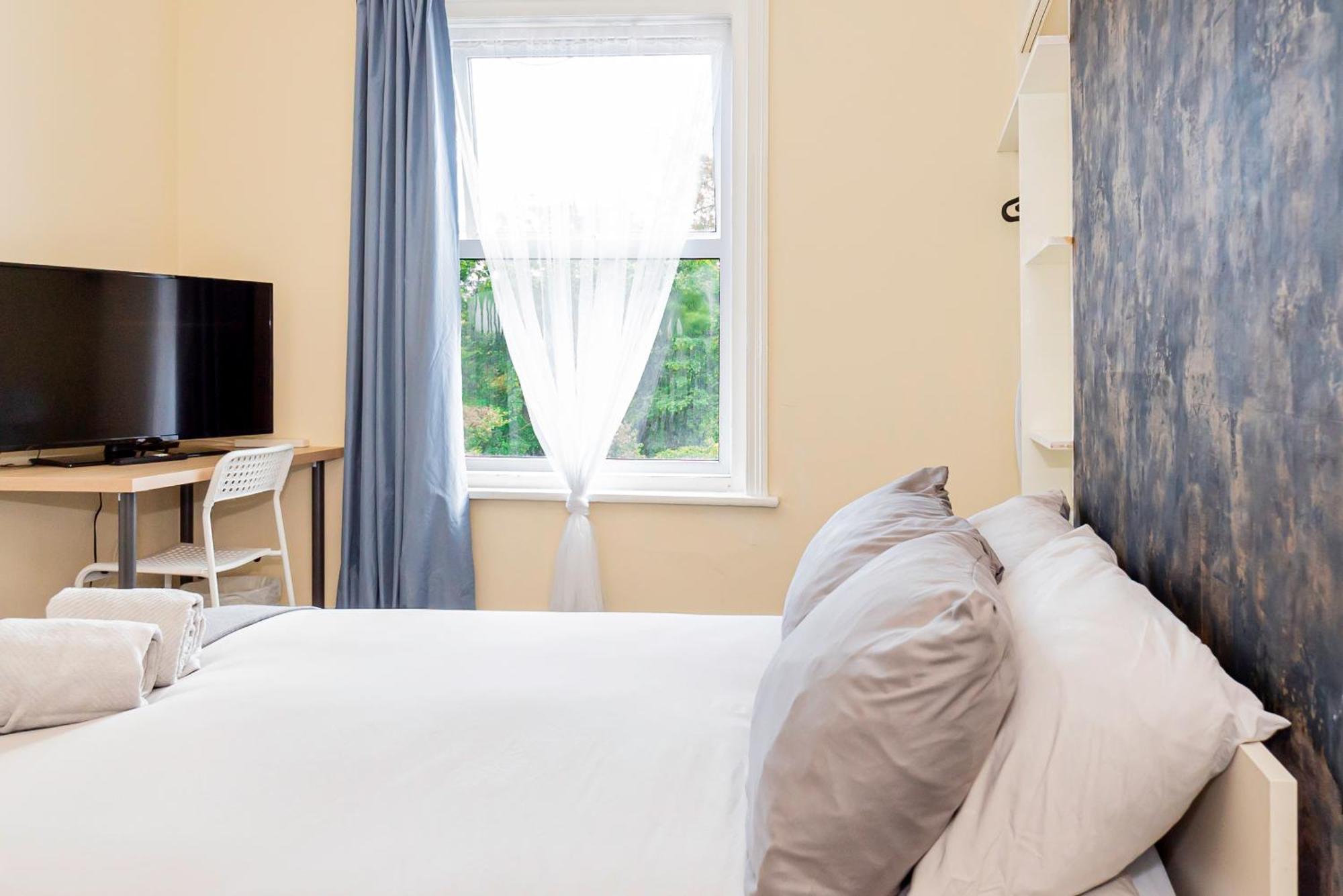 Shirley House 5, Guest House, Self Catering, Self Check In With Smart Locks, Use Of Fully Equipped Kitchen, Close To City Centre, Ideal For Longer Stays And Fawley Contractors Southampton Bagian luar foto