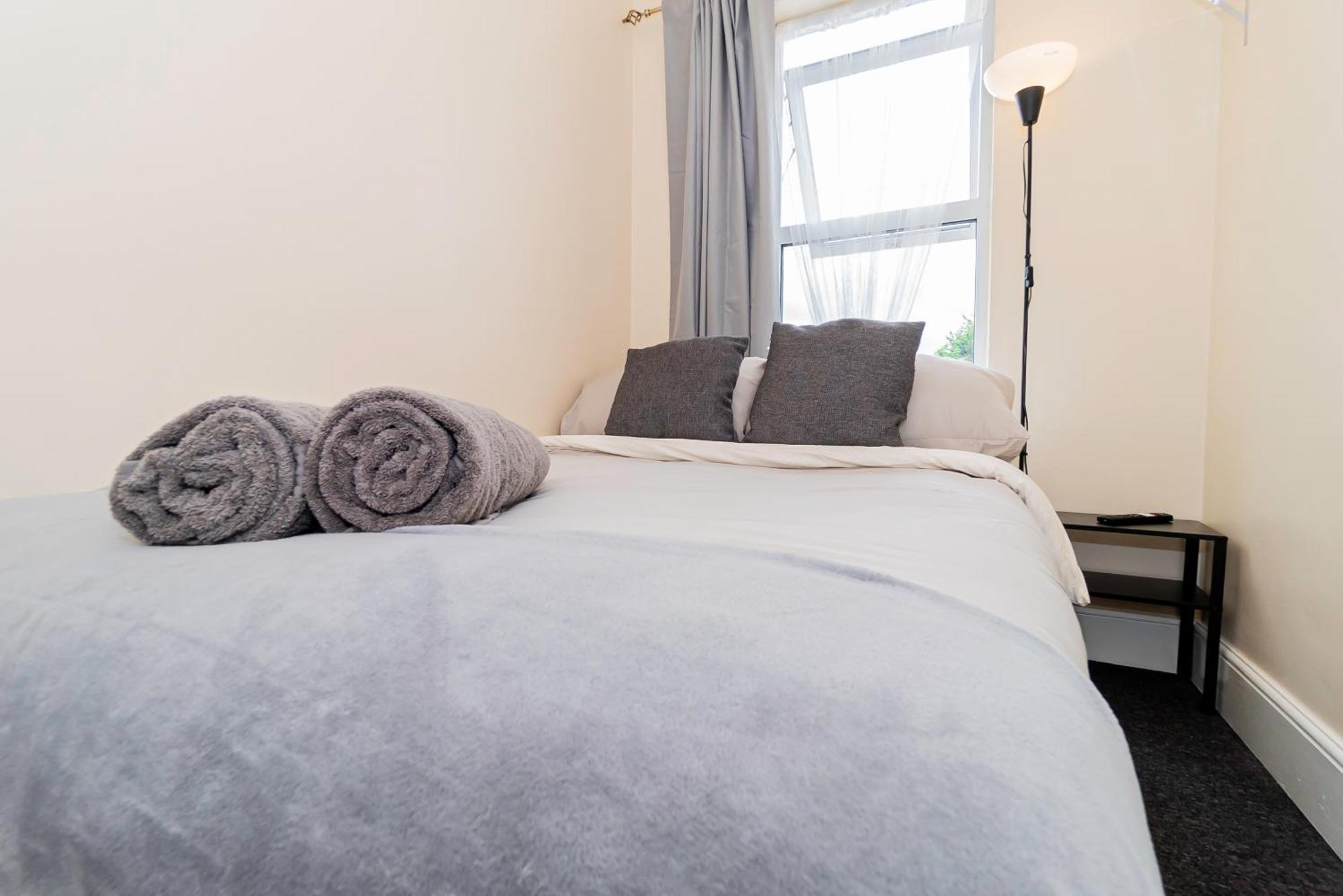 Shirley House 5, Guest House, Self Catering, Self Check In With Smart Locks, Use Of Fully Equipped Kitchen, Close To City Centre, Ideal For Longer Stays And Fawley Contractors Southampton Bagian luar foto