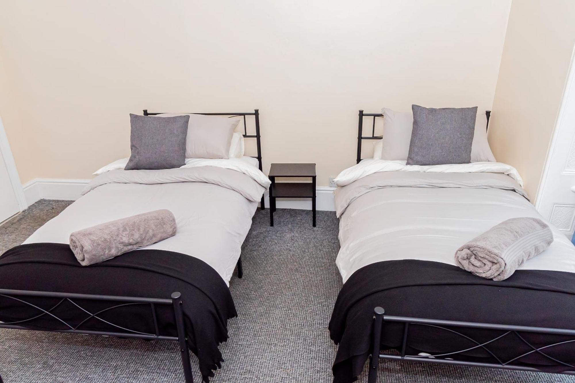 Shirley House 5, Guest House, Self Catering, Self Check In With Smart Locks, Use Of Fully Equipped Kitchen, Close To City Centre, Ideal For Longer Stays And Fawley Contractors Southampton Bagian luar foto